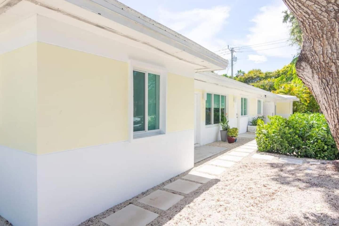 Newly Renovated Stylish Studio In El Portal #2 Miami Exterior foto