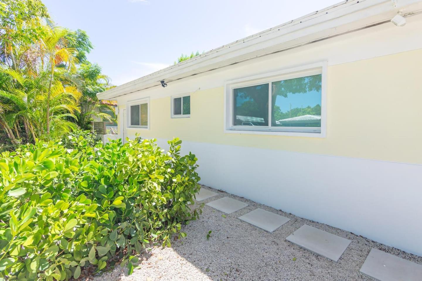Newly Renovated Stylish Studio In El Portal #2 Miami Exterior foto